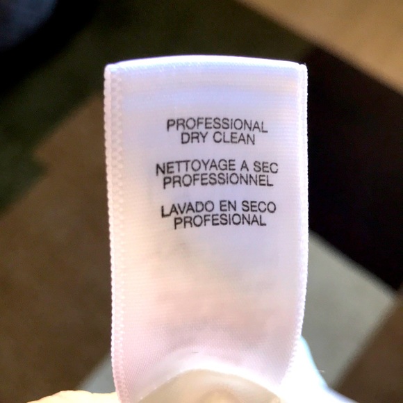 Micheal Kors Linen Skirt - Picture 7 of 7